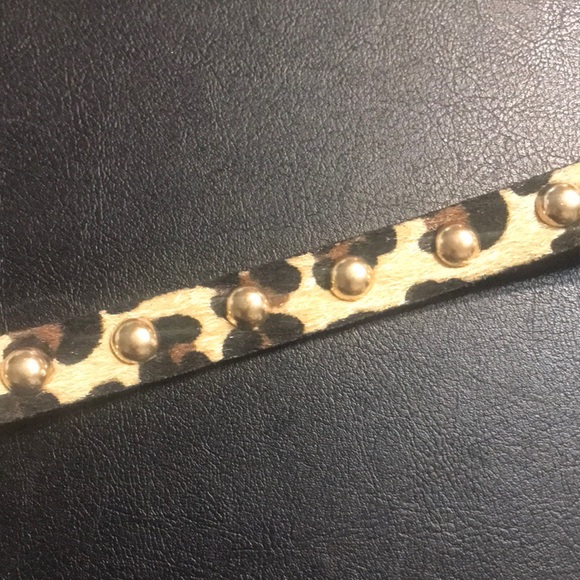Leopard 🐆 Choker w/ gold studding - Picture 1 of 4